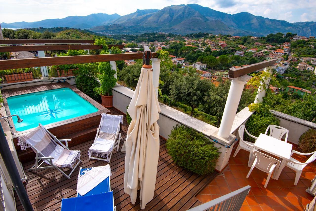 Bed and Breakfast Torre Caetana à Minturno Extérieur photo