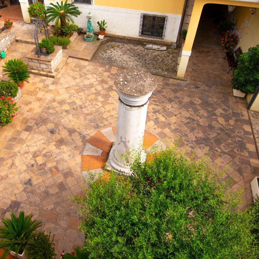 Bed and Breakfast Torre Caetana à Minturno Extérieur photo